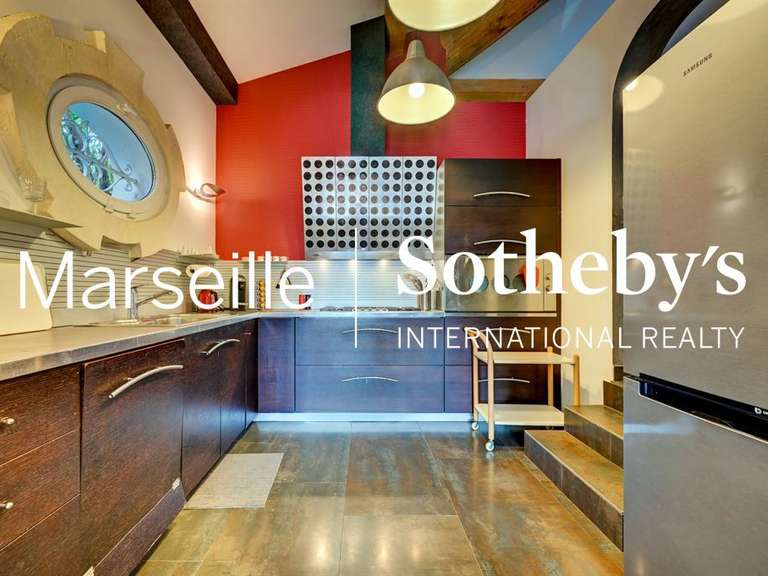 Maison Marseille 12e - 3 chambres - 221m²