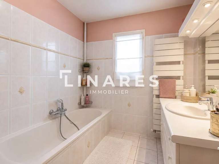 Maison Marseille 12e - 4 chambres - 137m²