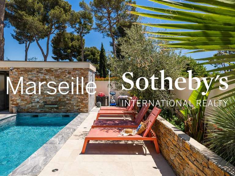 Maison Marseille 12e - 7 chambres - 230m²