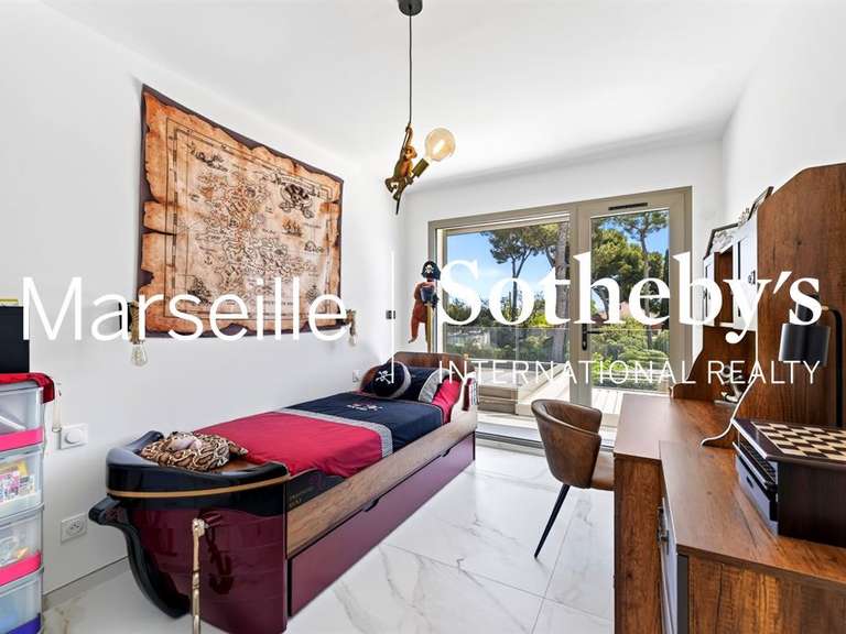 Maison Marseille 12e - 7 chambres - 230m²
