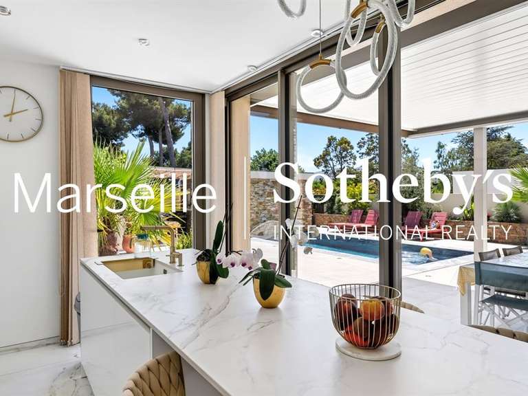 Maison Marseille 12e - 7 chambres - 230m²