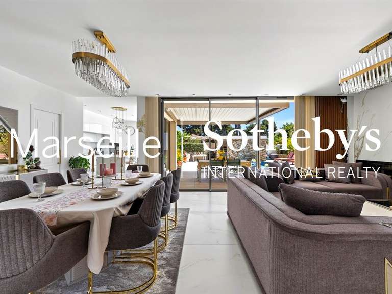 Maison Marseille 12e - 7 chambres - 230m²