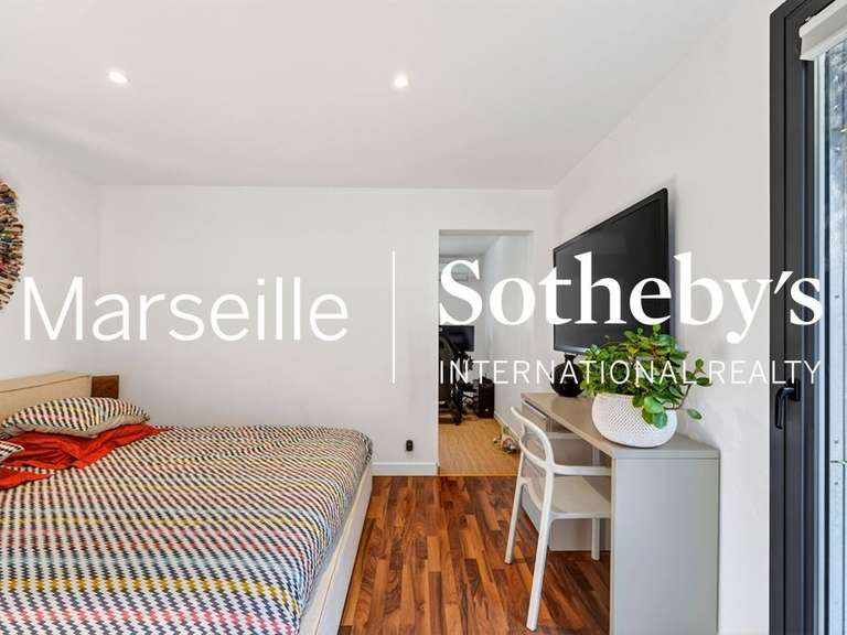 Maison Marseille 12e - 4 chambres - 244m²
