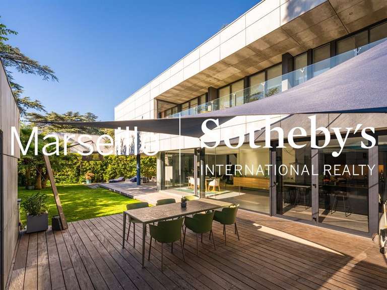 Maison Marseille 12e - 4 chambres - 244m²