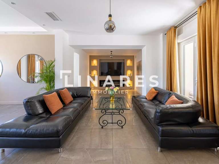 Maison Marseille 12e - 4 chambres - 180m²