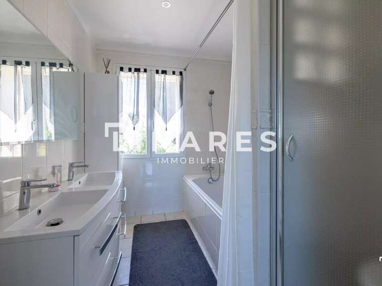 Maison Marseille 12e - 4 chambres - 180m²