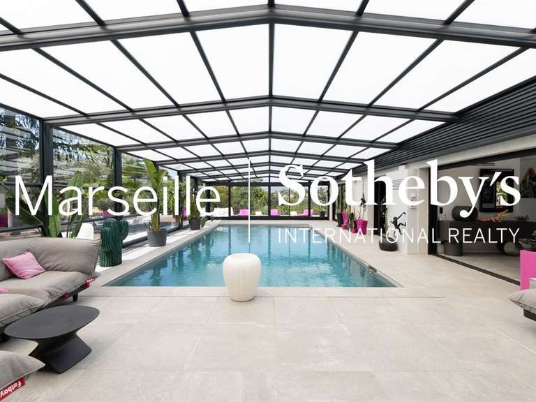 Maison Marseille 12e - 3 chambres - 350m²