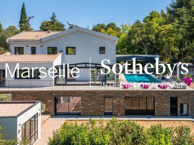 Maison Marseille 12e - 3 chambres - 350m²