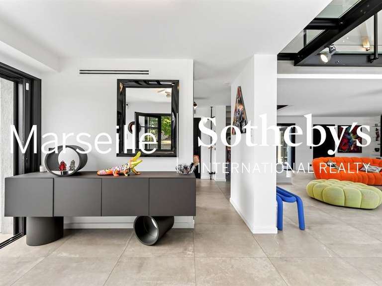 Maison Marseille 12e - 3 chambres - 350m²