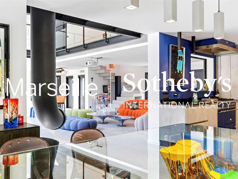 Maison Marseille 12e - 3 chambres - 350m²