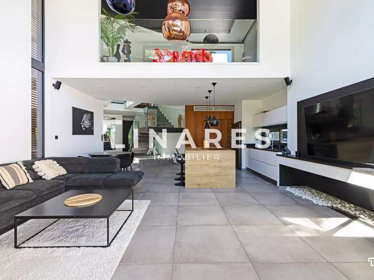 Maison Marseille 12e - 3 chambres - 190m²