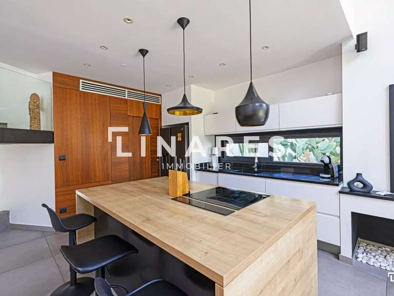 Maison Marseille 12e - 3 chambres - 190m²