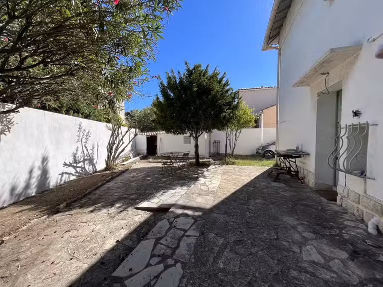 Maison Marseille 12e - 105m²