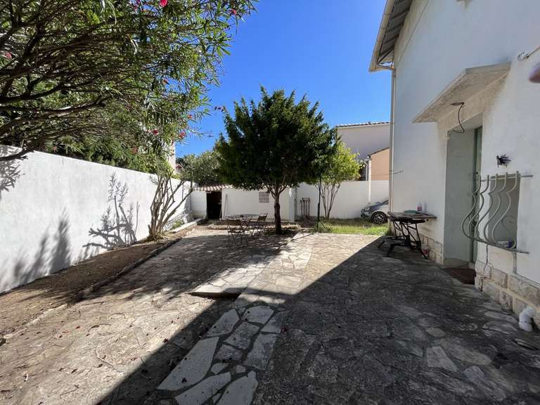 Maison Marseille 12e - 105m²