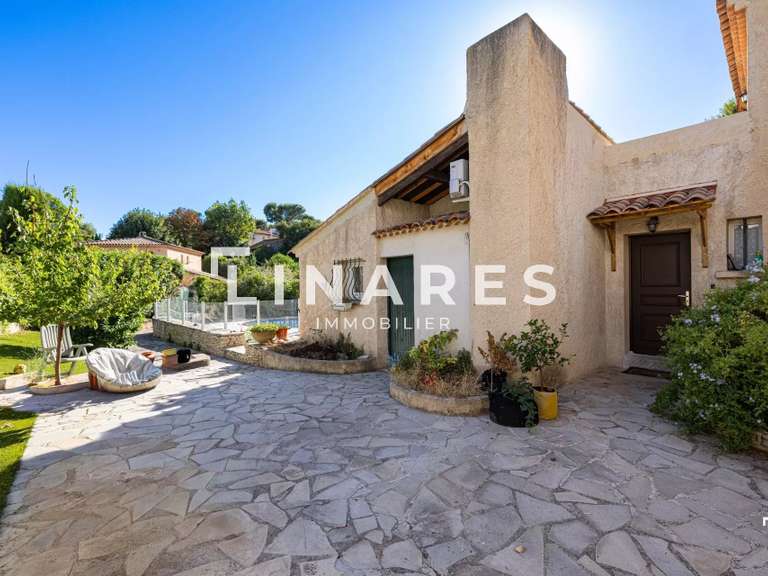 Maison Marseille 12e - 4 chambres - 153m²