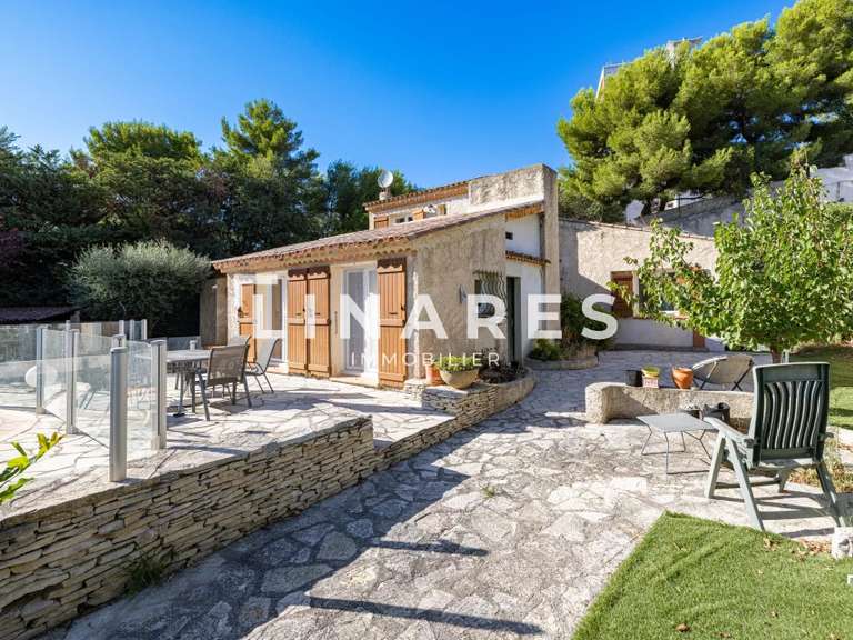 Maison Marseille 12e - 4 chambres - 153m²