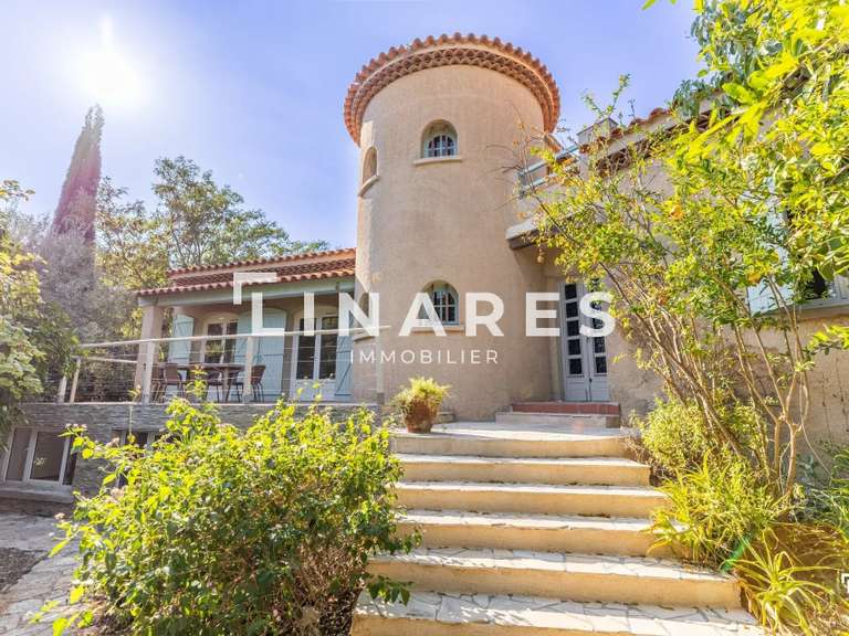 Maison Marseille 12e - 4 chambres - 188m²