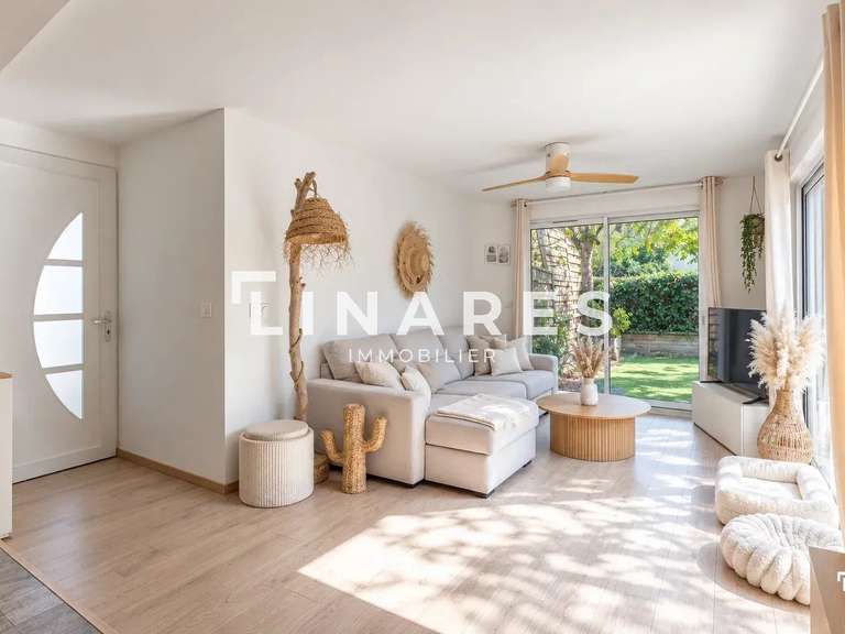 Maison Marseille 12e - 4 chambres - 188m²