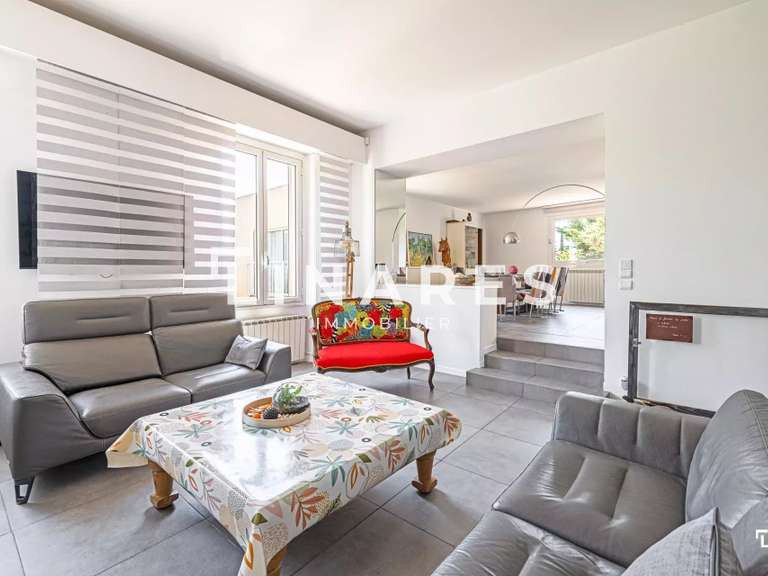 Villa Marseille 12e - 2 chambres - 330m²