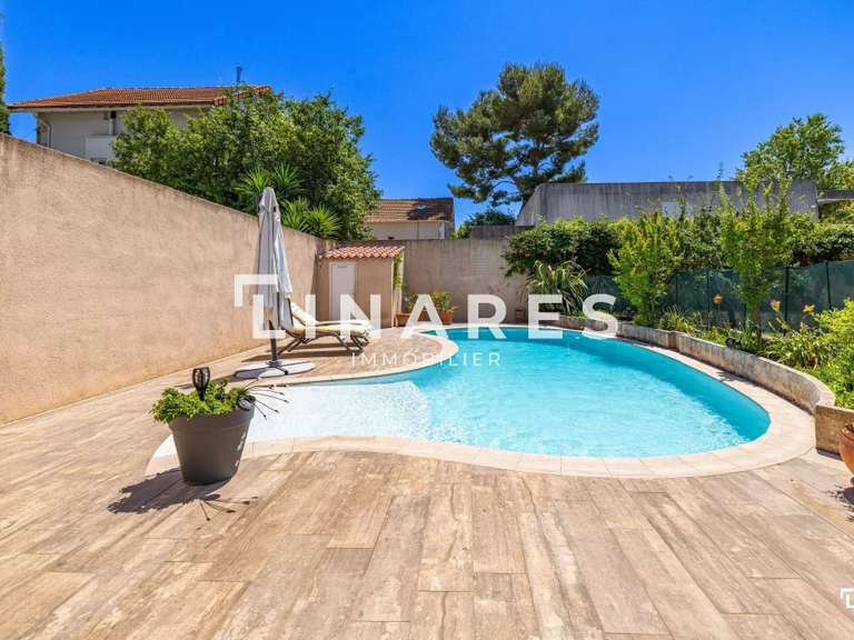 Villa Marseille 12e - 2 chambres - 330m²