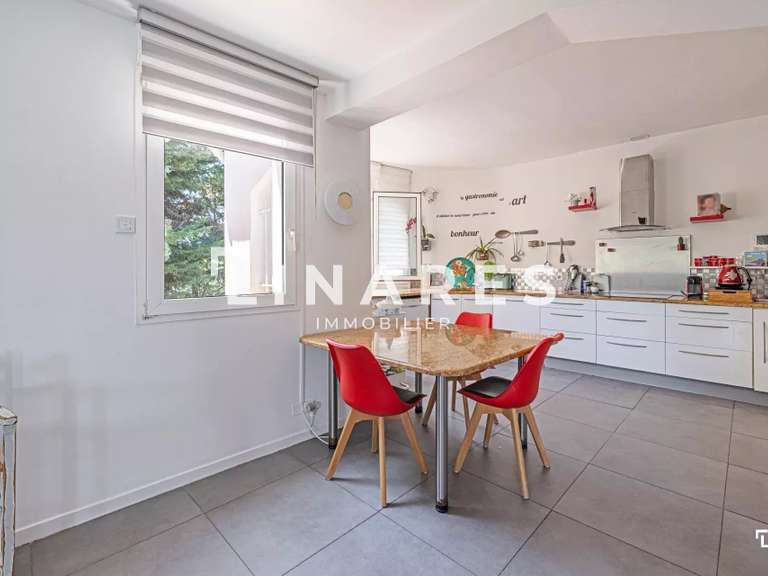 Villa Marseille 12e - 2 chambres - 330m²