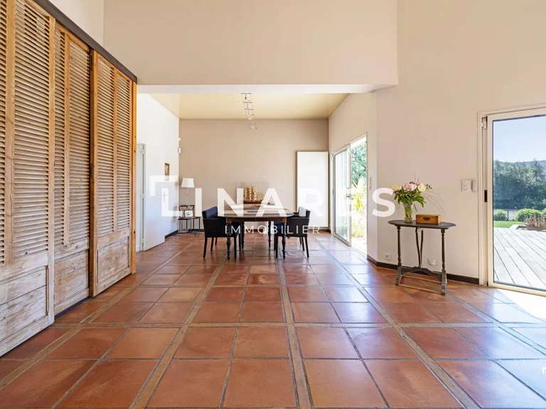 Villa Marseille 12e - 2 chambres - 288m²