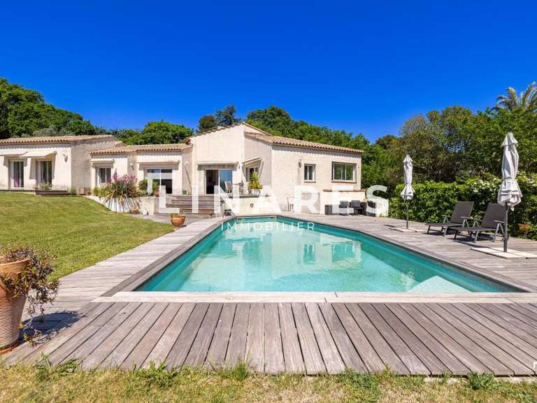 Villa Marseille 12e - 2 chambres - 288m²