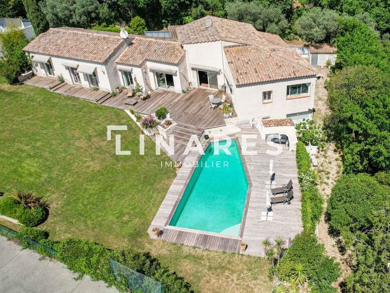 Villa Marseille 12e - 2 chambres - 288m²