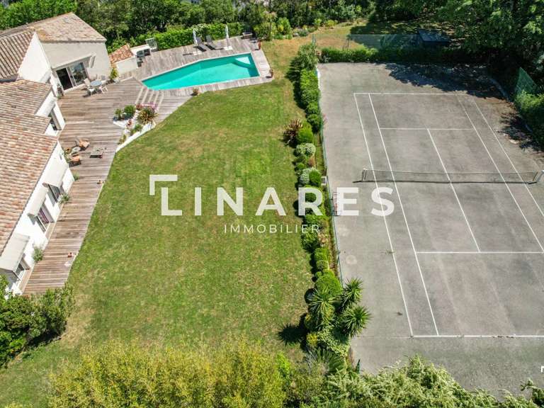 Villa Marseille 12e - 2 chambres - 288m²