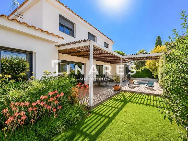 Villa Marseille 12e - 5 chambres - 150m²