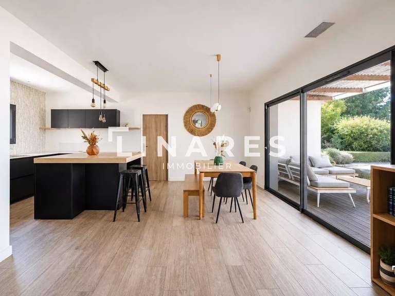 Villa Marseille 12e - 5 chambres - 150m²