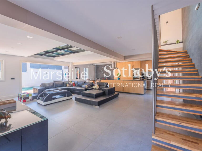 Sale House Marseille 13e - 8 bedrooms