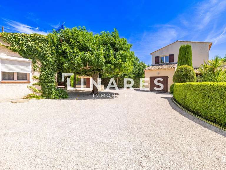 Maison Marseille 13e - 5 chambres - 143m²