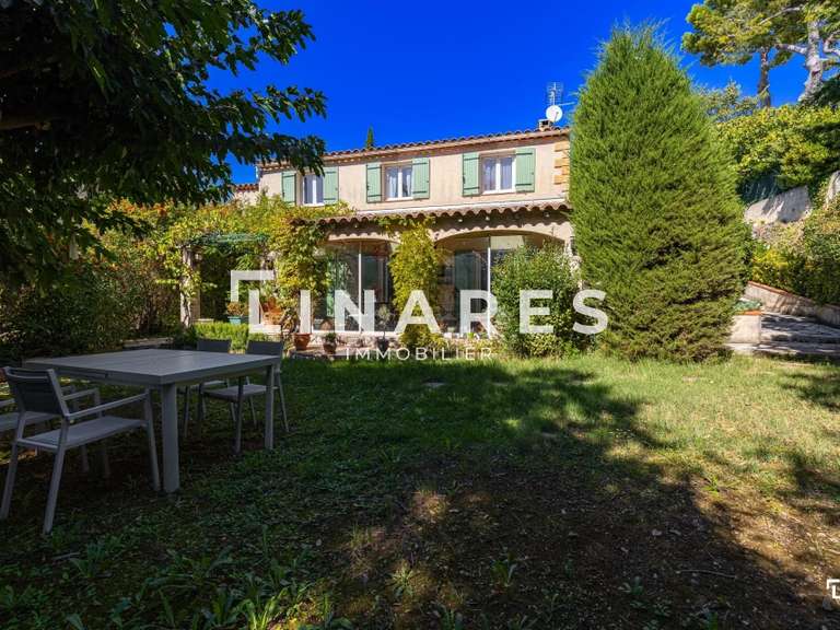 Maison Marseille 13e - 3 chambres - 130m²