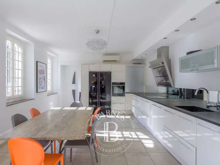 Maison Marseille 13e - 5 chambres - 371m²