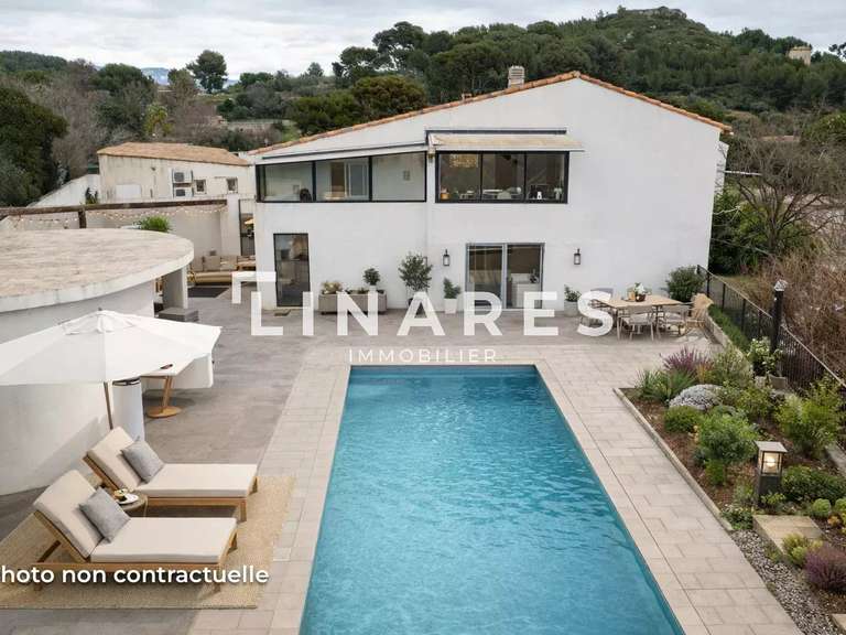 Maison Marseille 13e - 4 chambres - 143m²