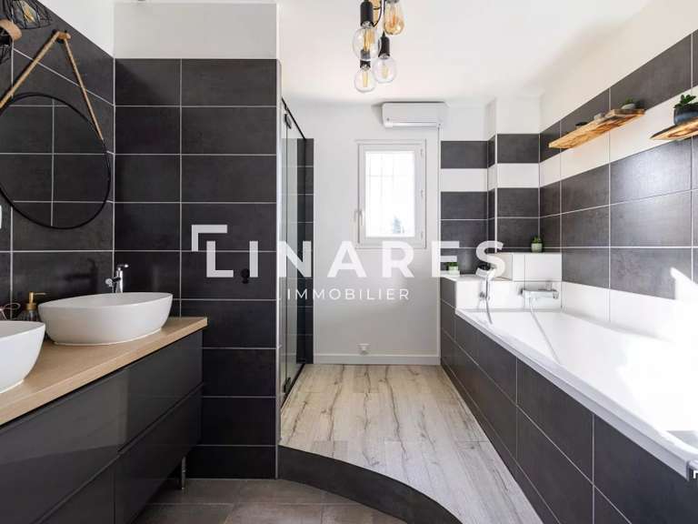 Maison Marseille 13e - 3 chambres - 122m²