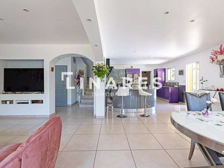 Maison Marseille 13e - 3 chambres - 165m²