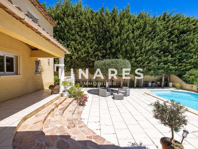 Maison Marseille 13e - 3 chambres - 165m²