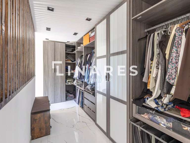 Villa Marseille 13e - 4 chambres - 242m²