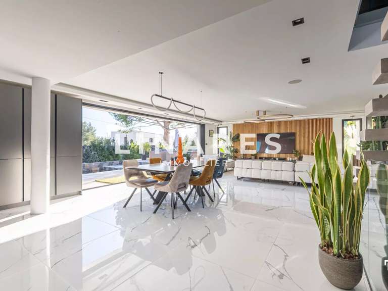Villa Marseille 13e - 4 chambres - 242m²