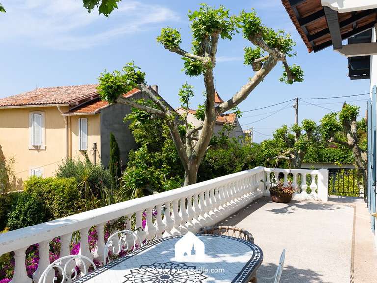 Villa Marseille 16e - 3 chambres - 132m²