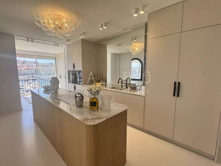 Appartement Marseille 2e - 2 chambres - 135m²