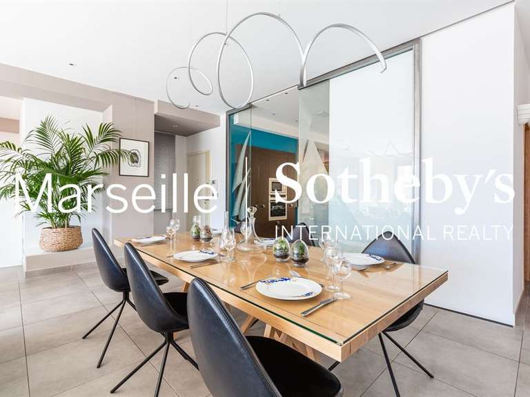 Appartement Marseille 2e - 3 chambres - 178m²