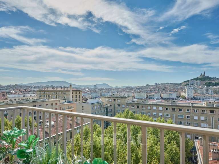 Appartement Marseille 2e - 1 chambre - 75m²