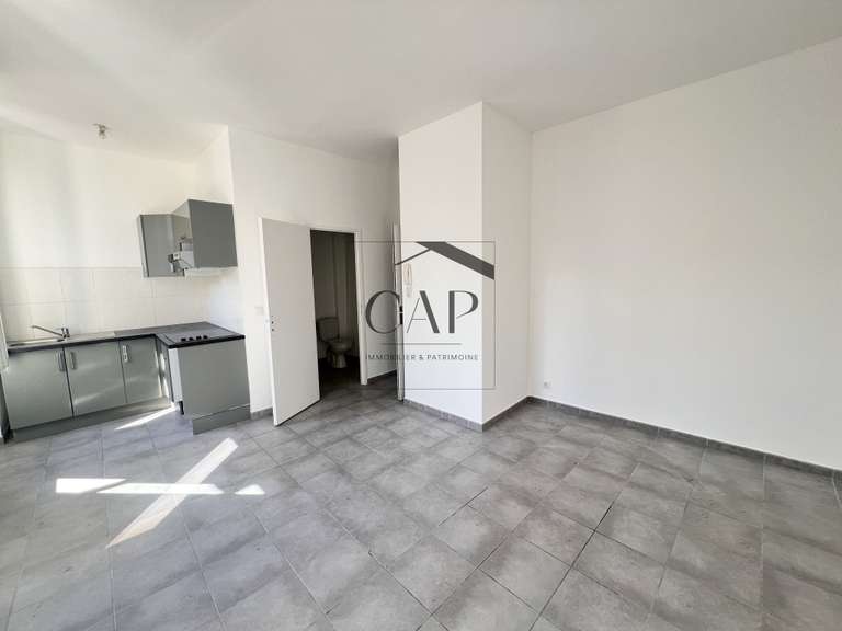 Maison Marseille 3e - 6 chambres - 202m²
