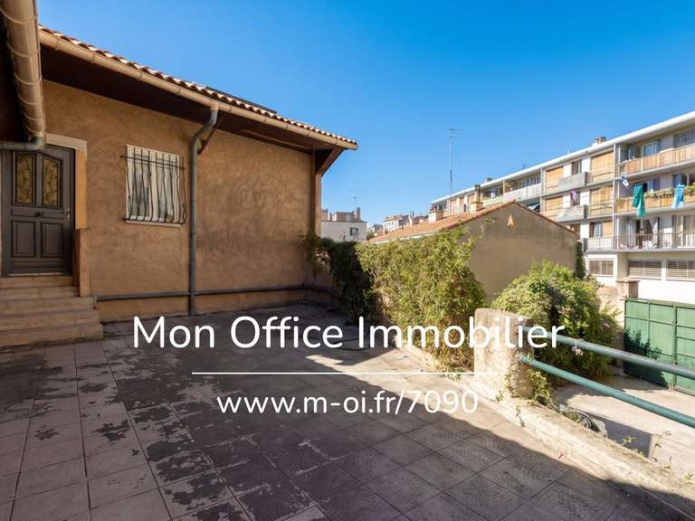 Maison Marseille 3e - 4 chambres - 337m²