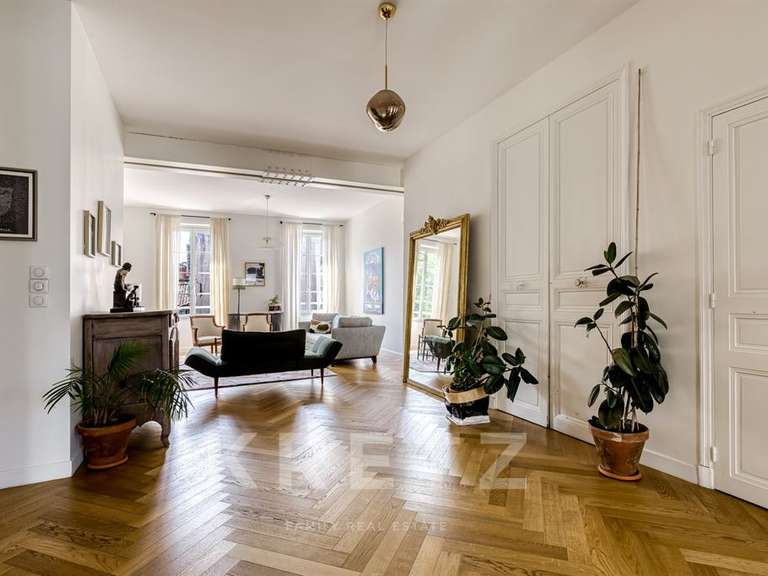 Appartement Marseille 4e - 5 chambres - 211m²