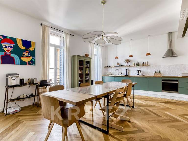 Appartement Marseille 4e - 5 chambres - 211m²