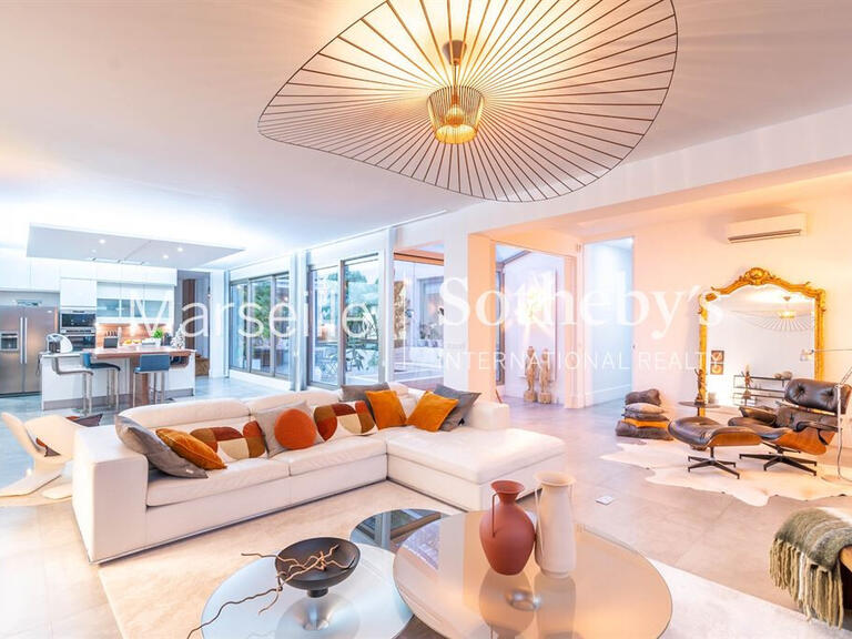Sale Apartment Marseille 6e - 3 bedrooms